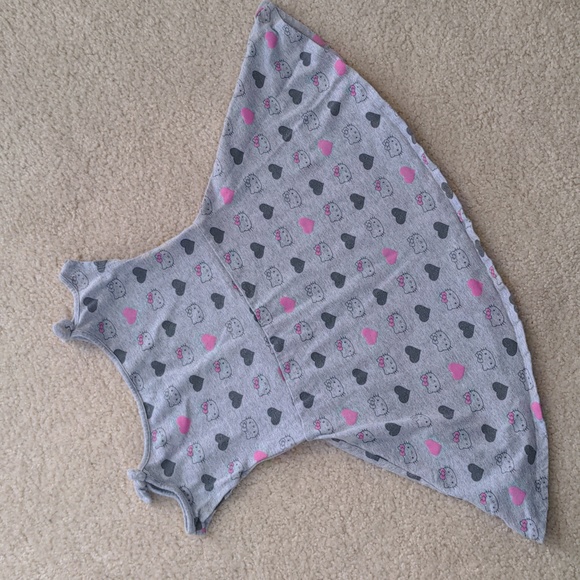 Toddler Girls Hello Kitty Cold Shoulder Skater Dress (Size 4T) - Picture 2 of 5